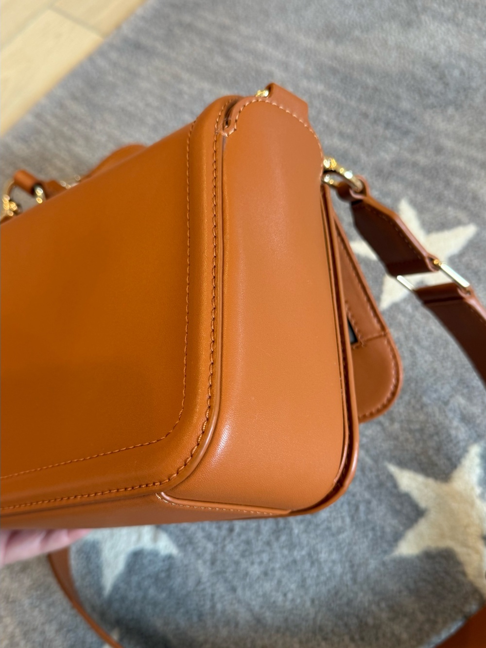 MARC JACOBS Messenger Crossbody
Bag in Smoked Almond - Picture 13 of 15